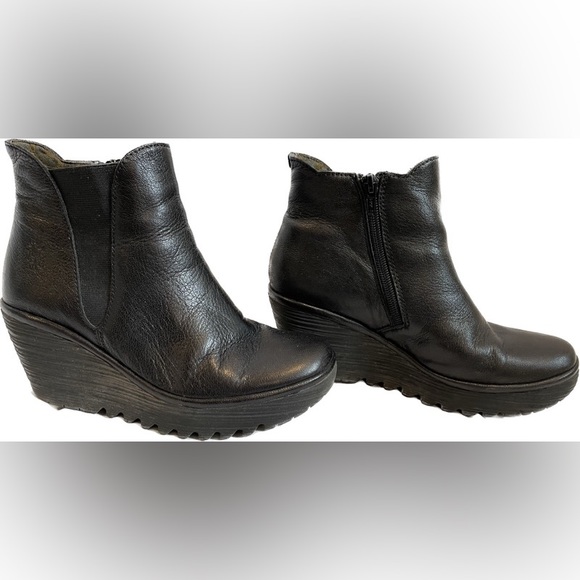 Fly London Yoss Boots - Picture 2 of 5